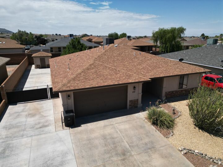 Property Photo:  1114 Pajarito Dr  NM 88310-5544 
