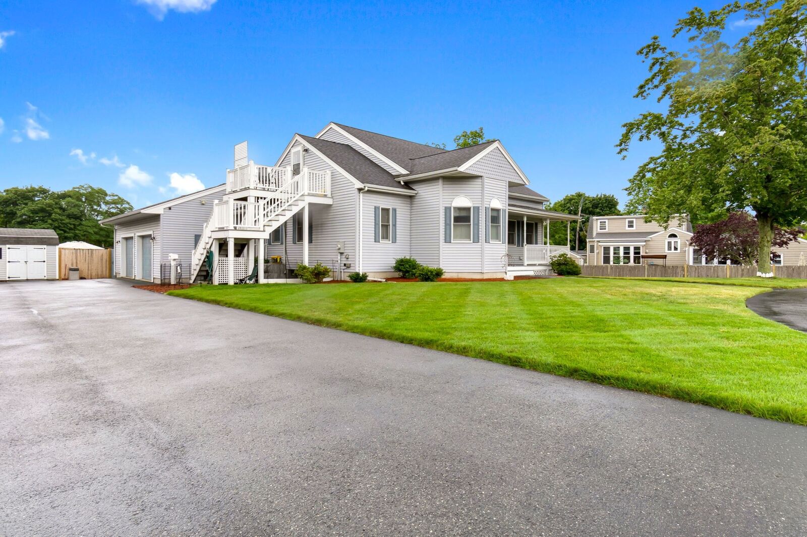 Property Photo:  4 Calas Circle  MA 01960 