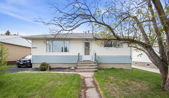 5417 50 Street — photo 1
