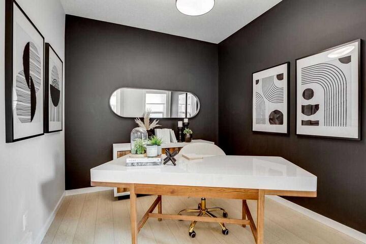 Property Photo:  102 Rochester Crescent NW  AB T3L 0J6 