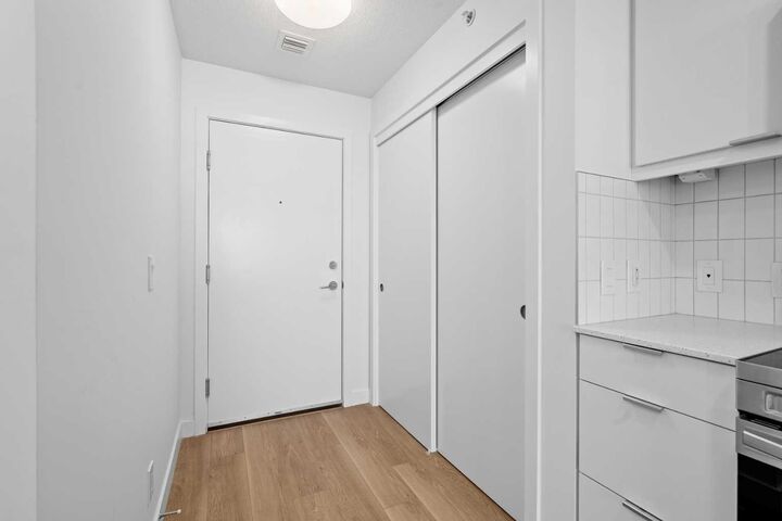 Property Photo: 8500 19 Avenue SE 2607 AB T2A 0M8