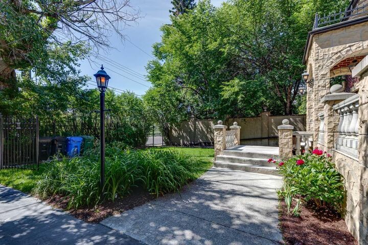 Property Photo: 628 Elbow Drive SW AB T2S 2H7