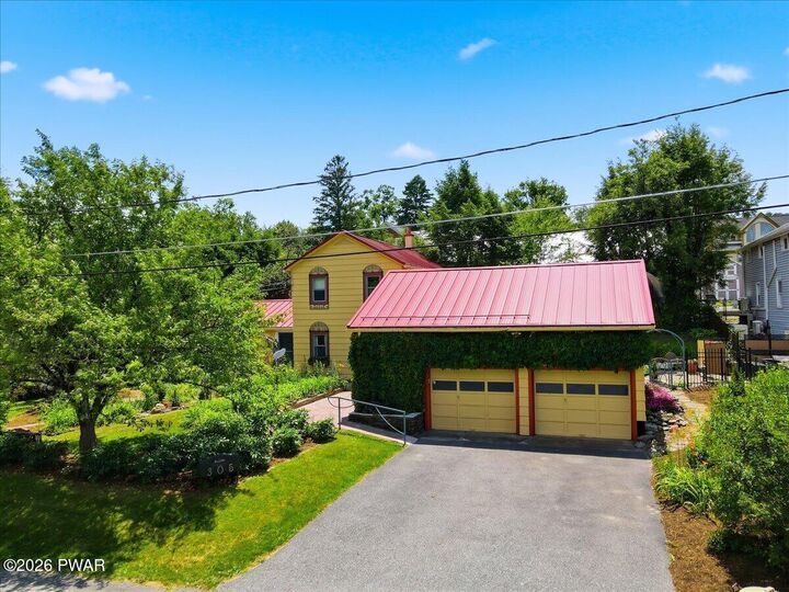 Property Photo:  305 E Catherine Street  PA 18337 