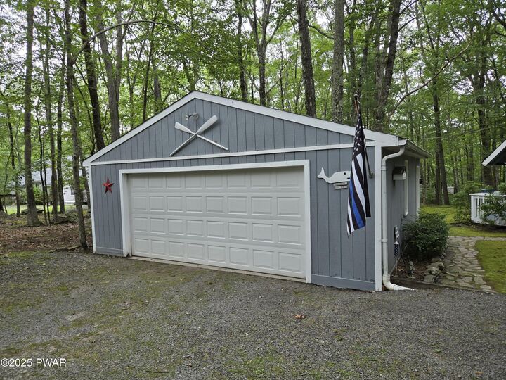 Property Photo: 103 Blueridge Lane PA 18428