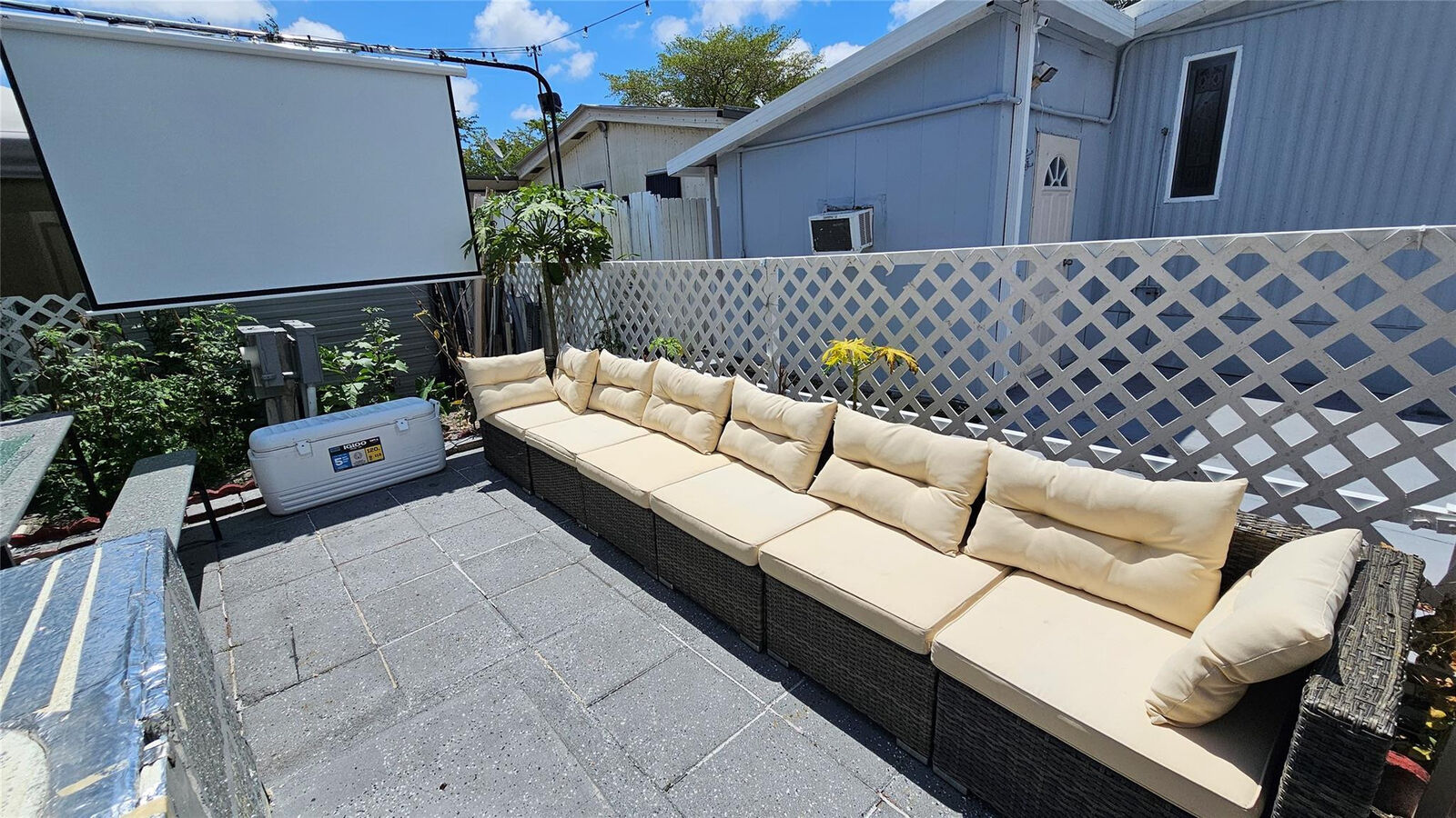 Property Photo: 3036 SW 51st Street FL 33312