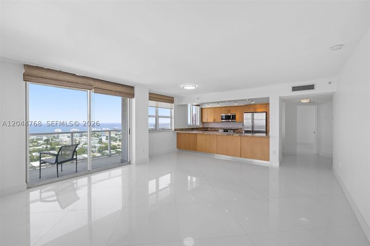 Property Photo: 650 West Ave 2912 FL 33139