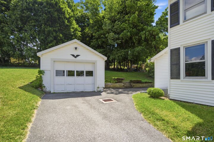 Property Photo:  41 Jefferson Avenue  CT 06810 
