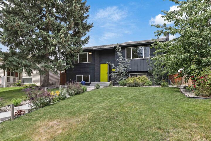 Property Photo:  3320 W Kiernan Ave  WA 99205 