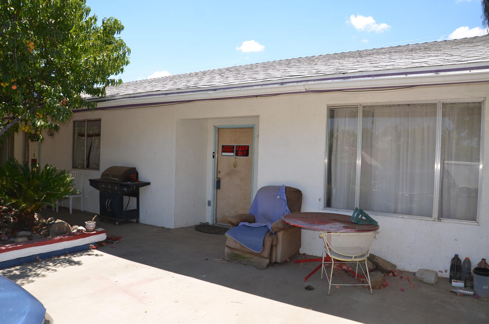 Property Photo:  967 E Mountain View Avenue  CA 93257 