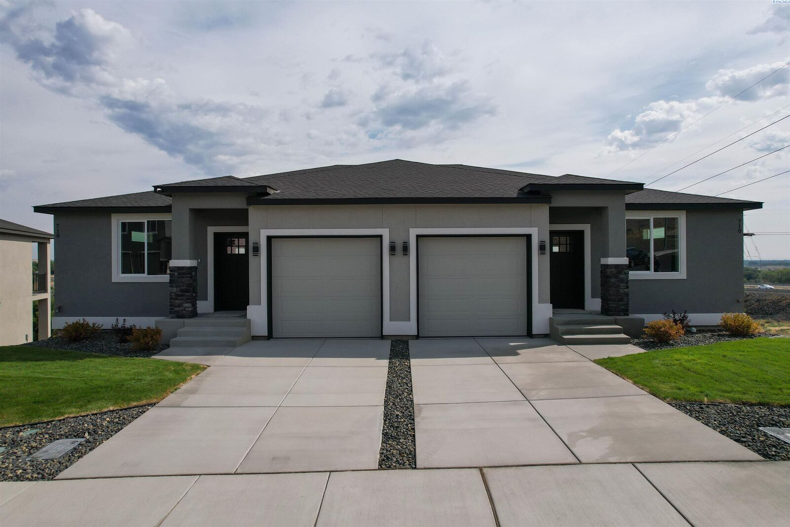 Property Photo:  823 Rio Vista Loop Lot30  WA 99352 