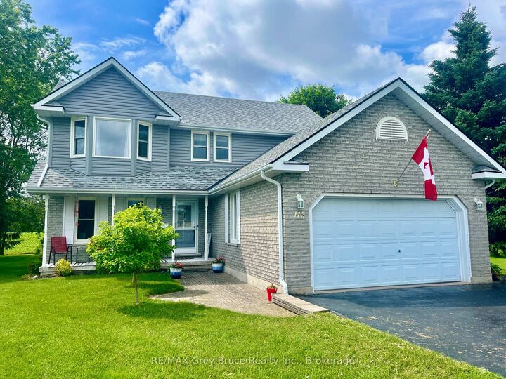 112 Mary Avenue — photo 1