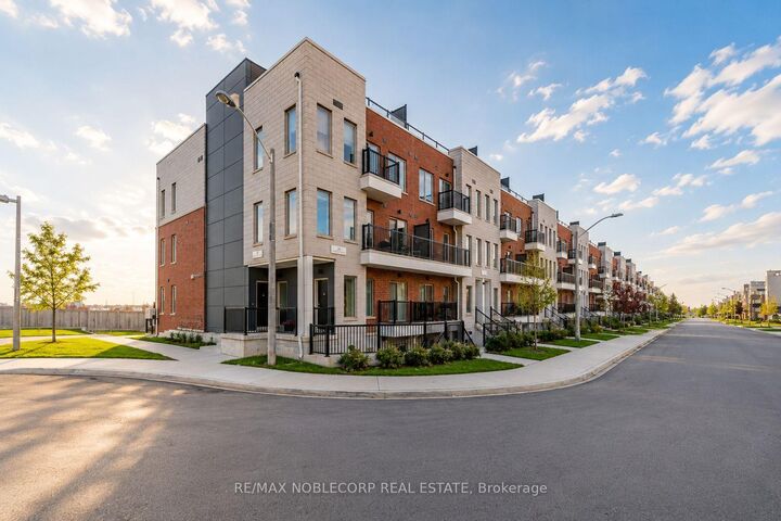 Property Photo: 39 John Perkins Bull Drive 22 ON M3K 0C3