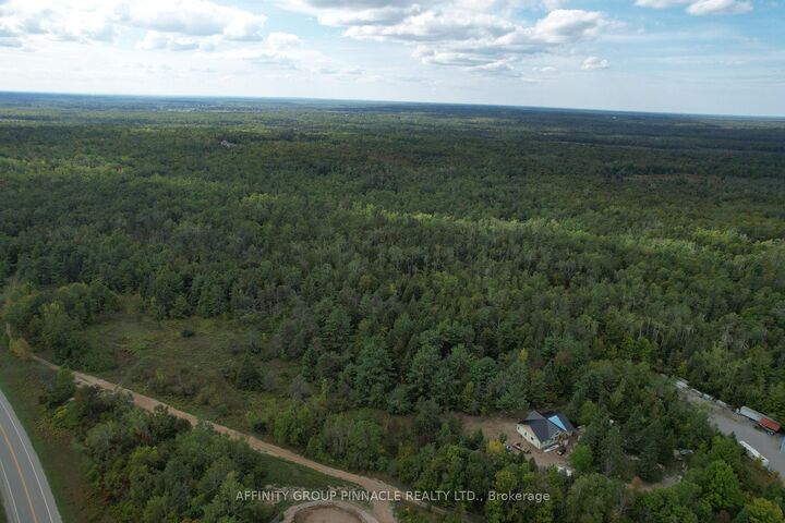 15 Ferguson Road — photo 1
