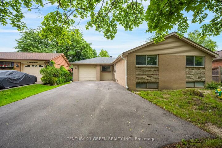 11 Burgby Avenue — photo 1