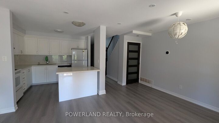 Property Photo:  134 Dunbar Crescent  ON L3R 6V9 