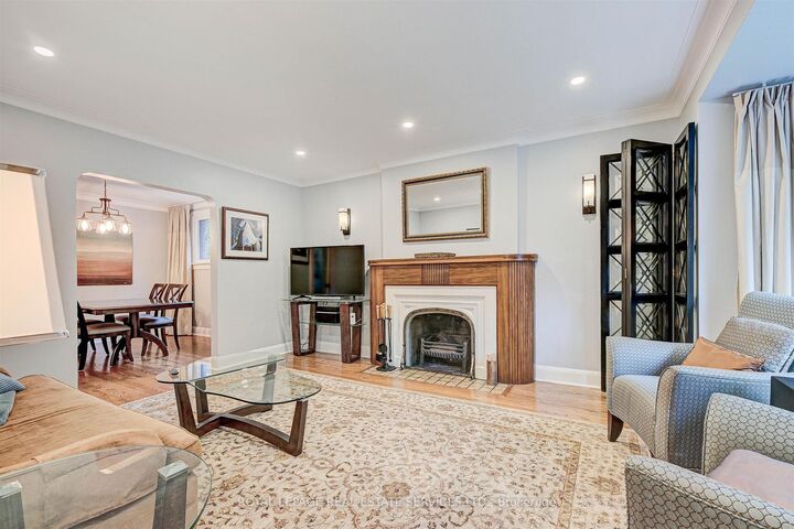 Property Photo:  884 Royal York Road  ON M8Y 2V6 
