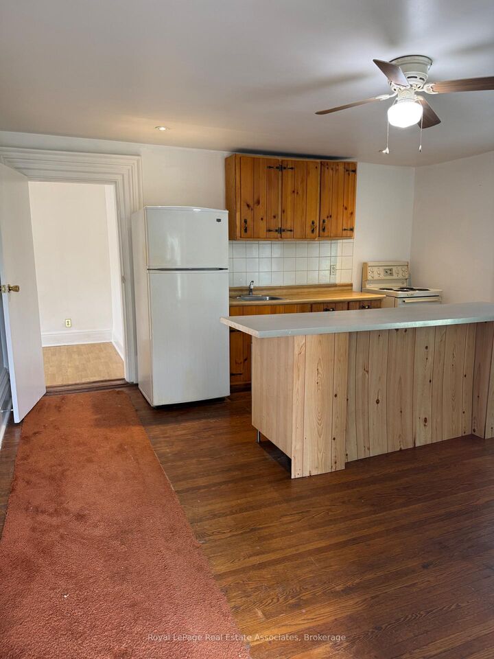 Property Photo:  17 Alexander Street  ON L6V 1H7 