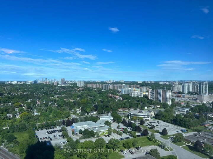 Property Photo:  255 Village Green Square 2805  ON M1S 0L7 