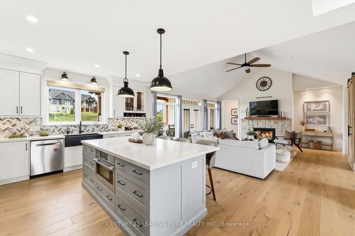 Property Photo: 12 Country Place ON L0A 1A0