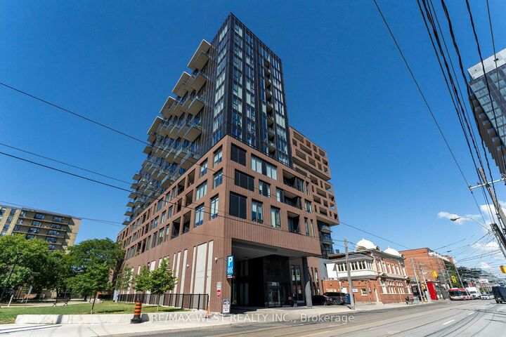 270 Dufferin Street W 1207 — photo 1