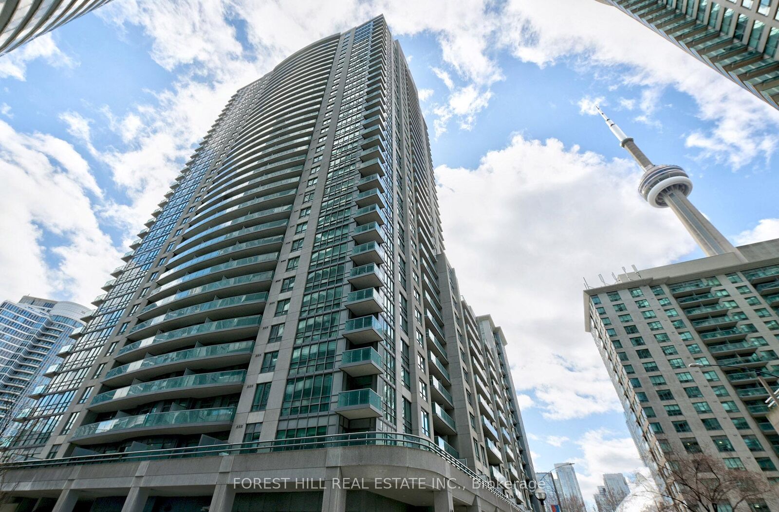 Photo de la propriété:  19 Grand Trunk Crescent 306  ON M5J 3A3 