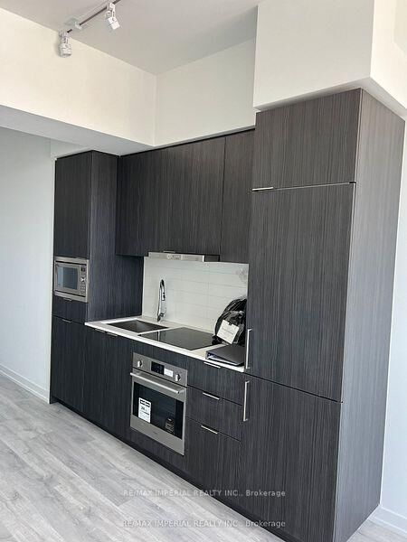 Property Photo:  7 Golden Lion Heights N1101  ON M2M 0C1 