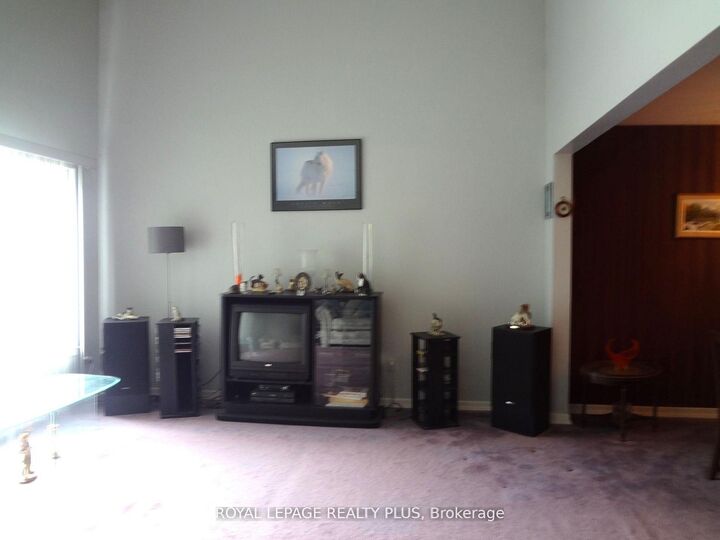 Property Photo: 4170 Treetop Crescent ON L5L 2L9