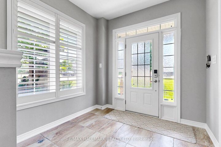Property Photo:  215 Dundas Street E 14  ON L8B 0X1 