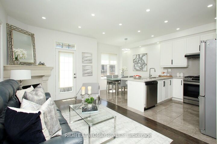 Property Photo: 25 Sibella Way ON L4H 3V6