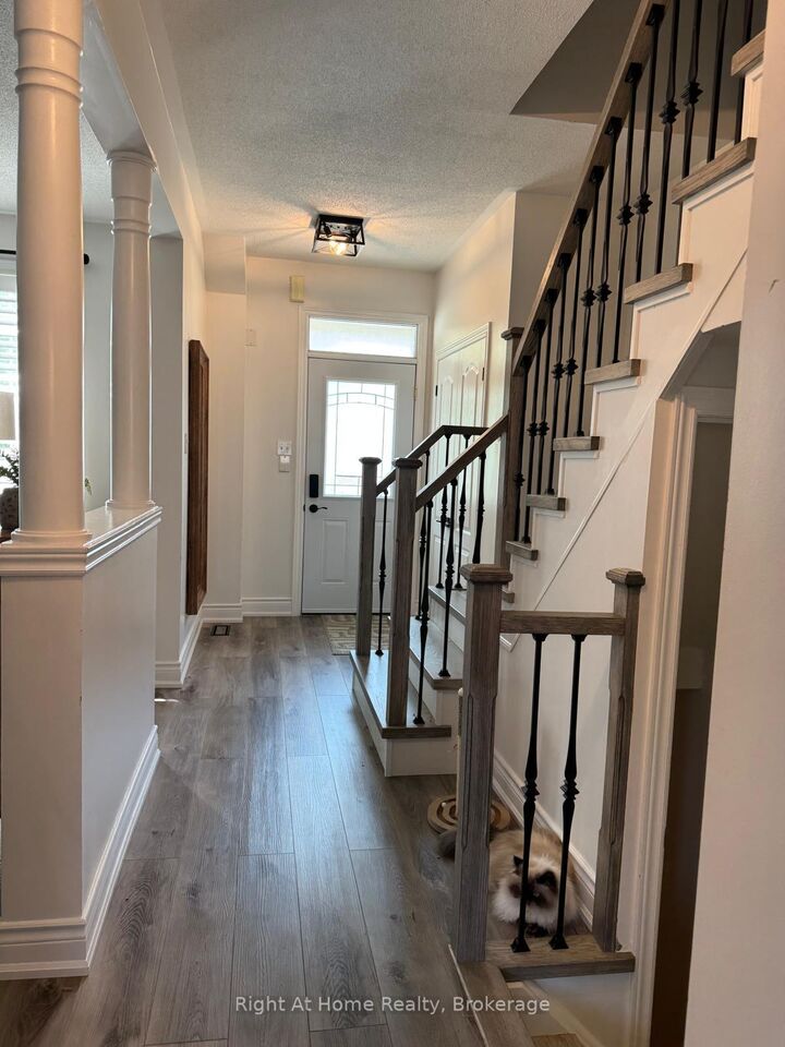 Property Photo:  76 Easthampton Road  ON L8E 6C4 