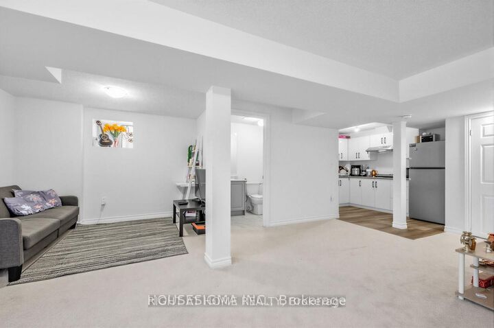 Property Photo:  1348 Apollo Street S  ON L1K 3E6 