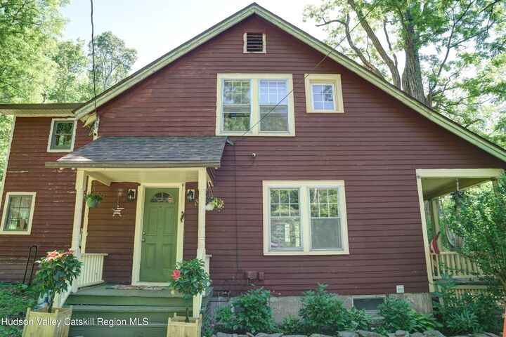 Property Photo:  22 Park  NY 12416 