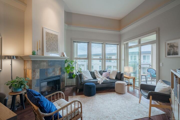 6310 McRobb Ave #416 — photo 1