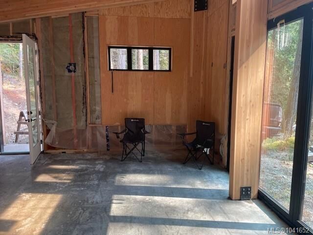Property Photo: 1376 Isabella Point Rd BC V8K 1T5
