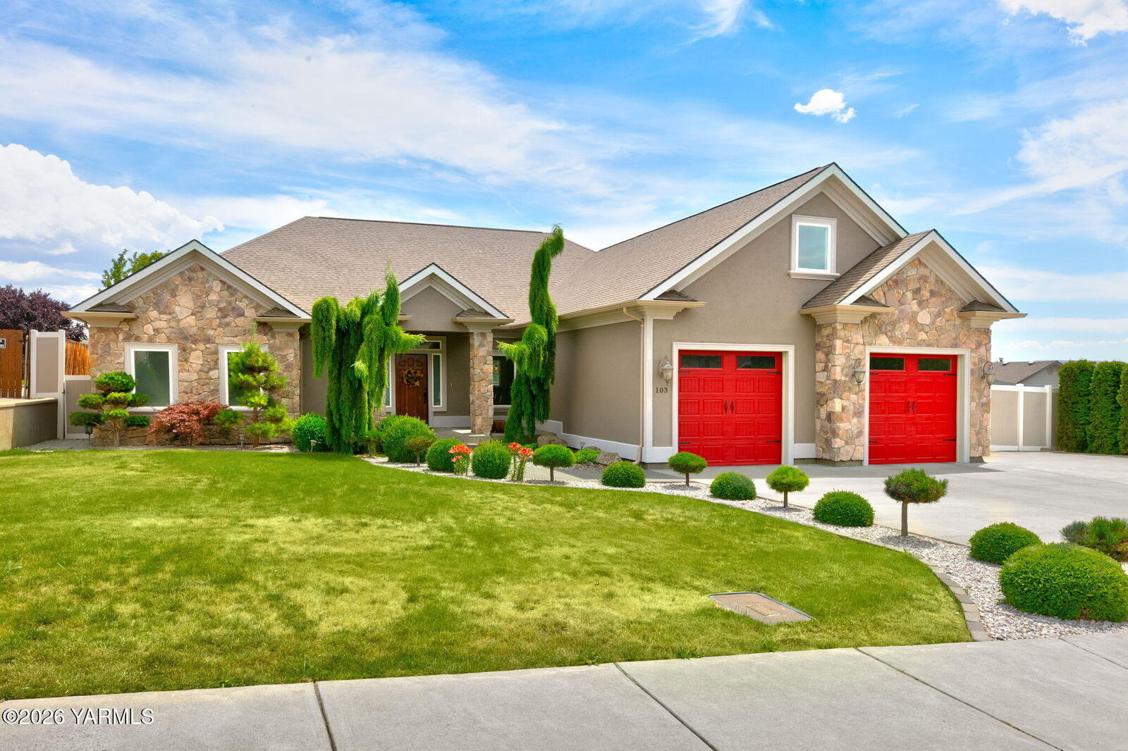 Property Photo:  103 N 92nd Ave  WA 98908 