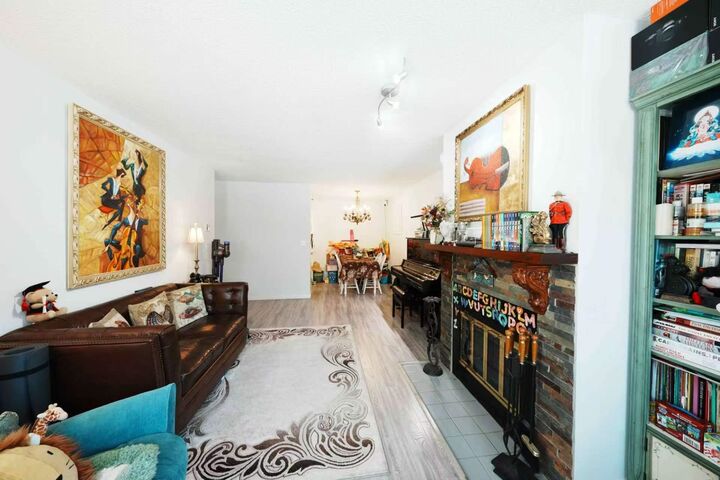 Property Photo: 7591 Moffatt Road 106 BC V6Y 1X9
