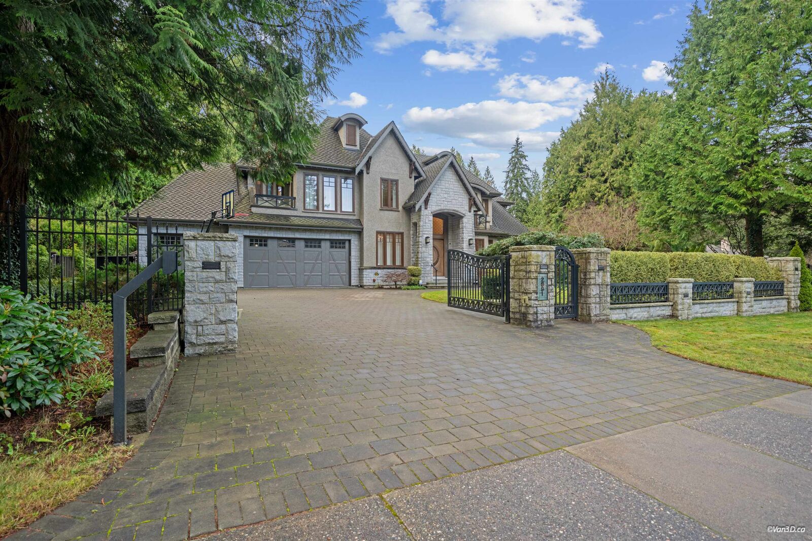 Property Photo: 2891 138 Street BC V4P 1T6