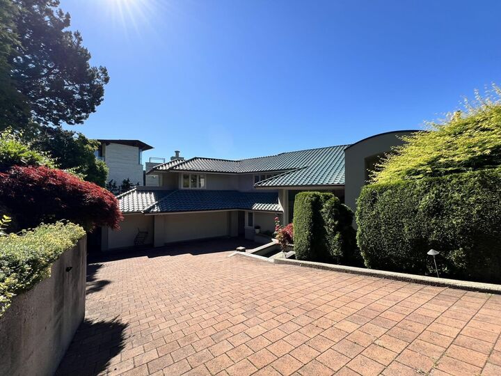 Property Photo:  1538 Chippendale Court  BC V7S 3G6 
