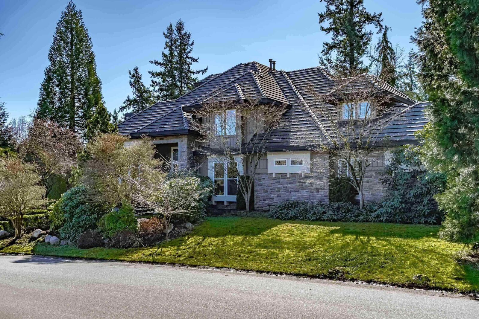 Property Photo: 13208 23A Avenue BC V4A 9W5