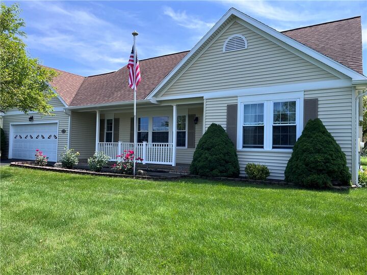 Property Photo:  58 Bay Heights Circle  NY 14456 