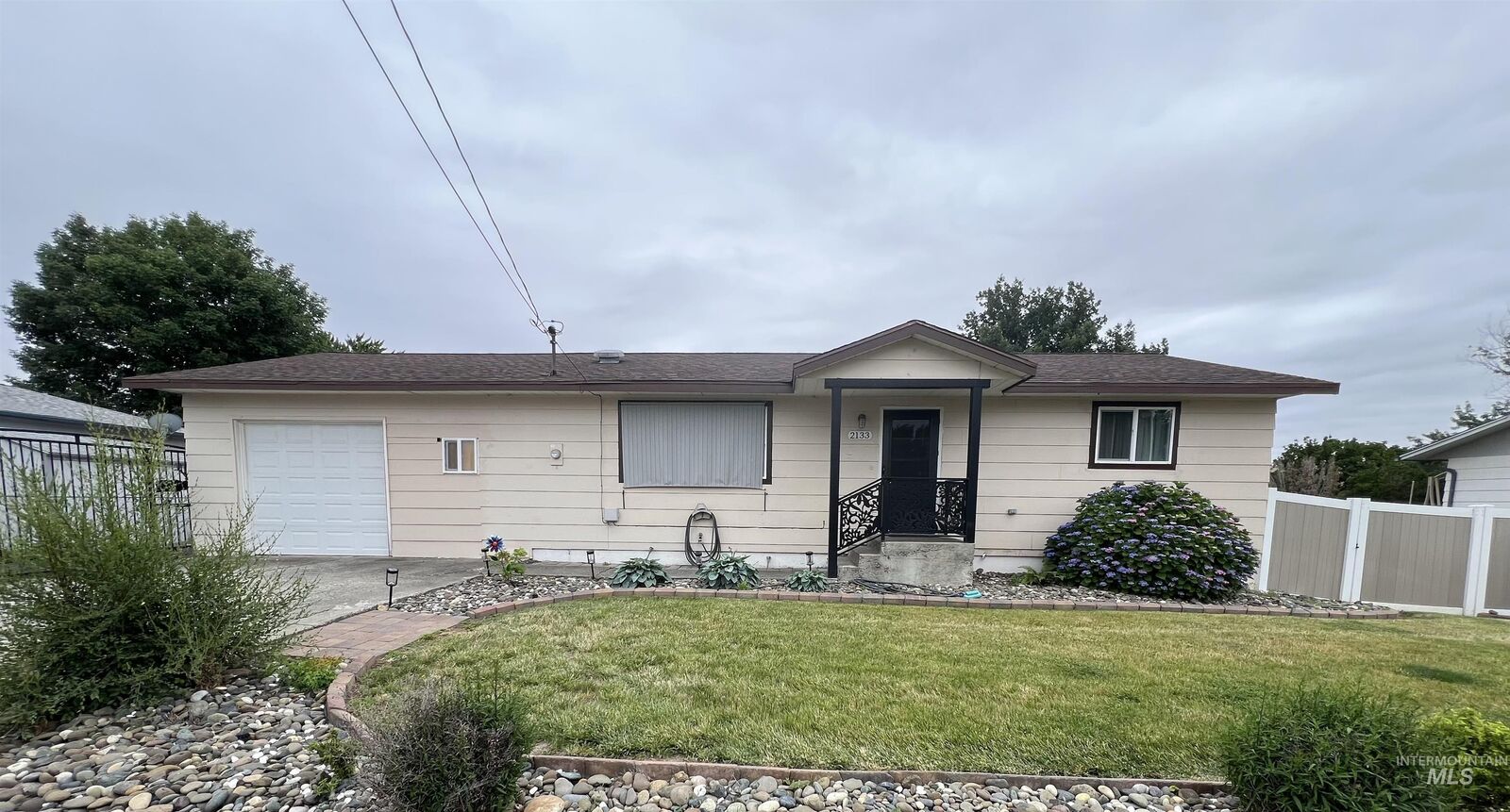Property Photo:  2133 10th Ave.  WA 99403 