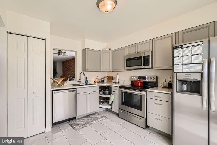 Property Photo:  2401 Kevsway Court  MD 21244 