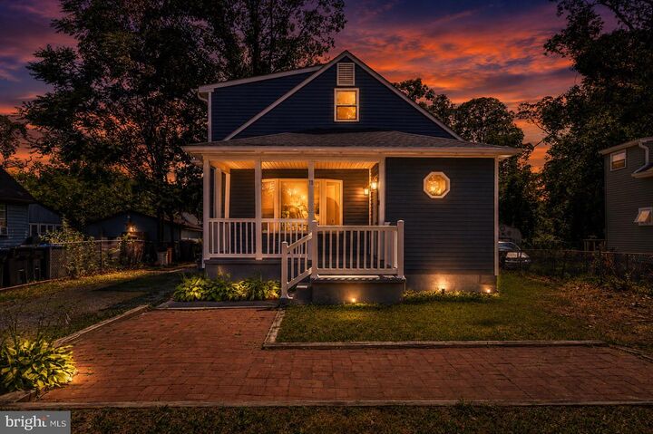 Property Photo:  18 W 6th Avenue  NJ 08021 