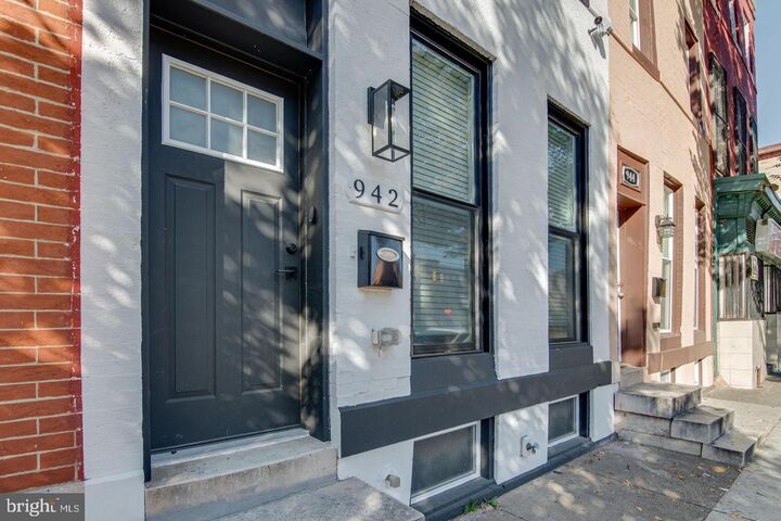 Property Photo:  942 N Broadway  MD 21205 