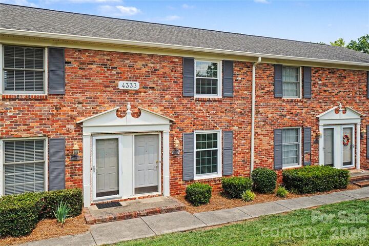 Property Photo: 4333 Hathaway Street NC 28211