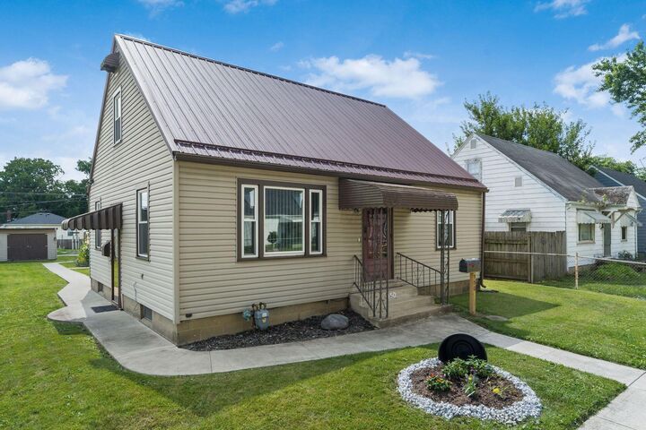 Property Photo: 950 N Pierce Avenue OH 43130