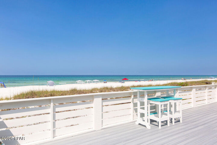 Property Photo: 6621 Gulf Drive FL 32408