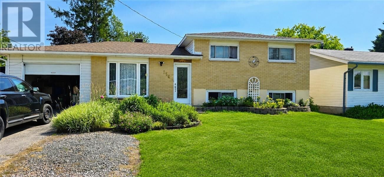 Property Photo: 190 Belisle ON P2B 3B9
