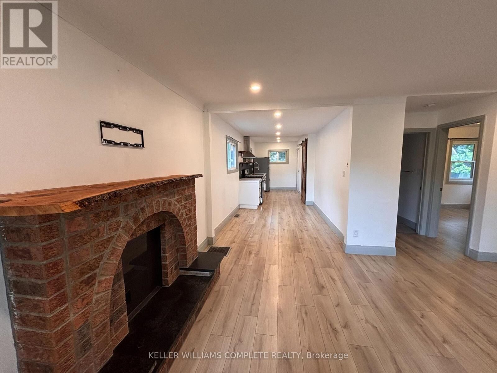 Property Photo: 14 Elmwood Avenue Upper ON L2R 2T7