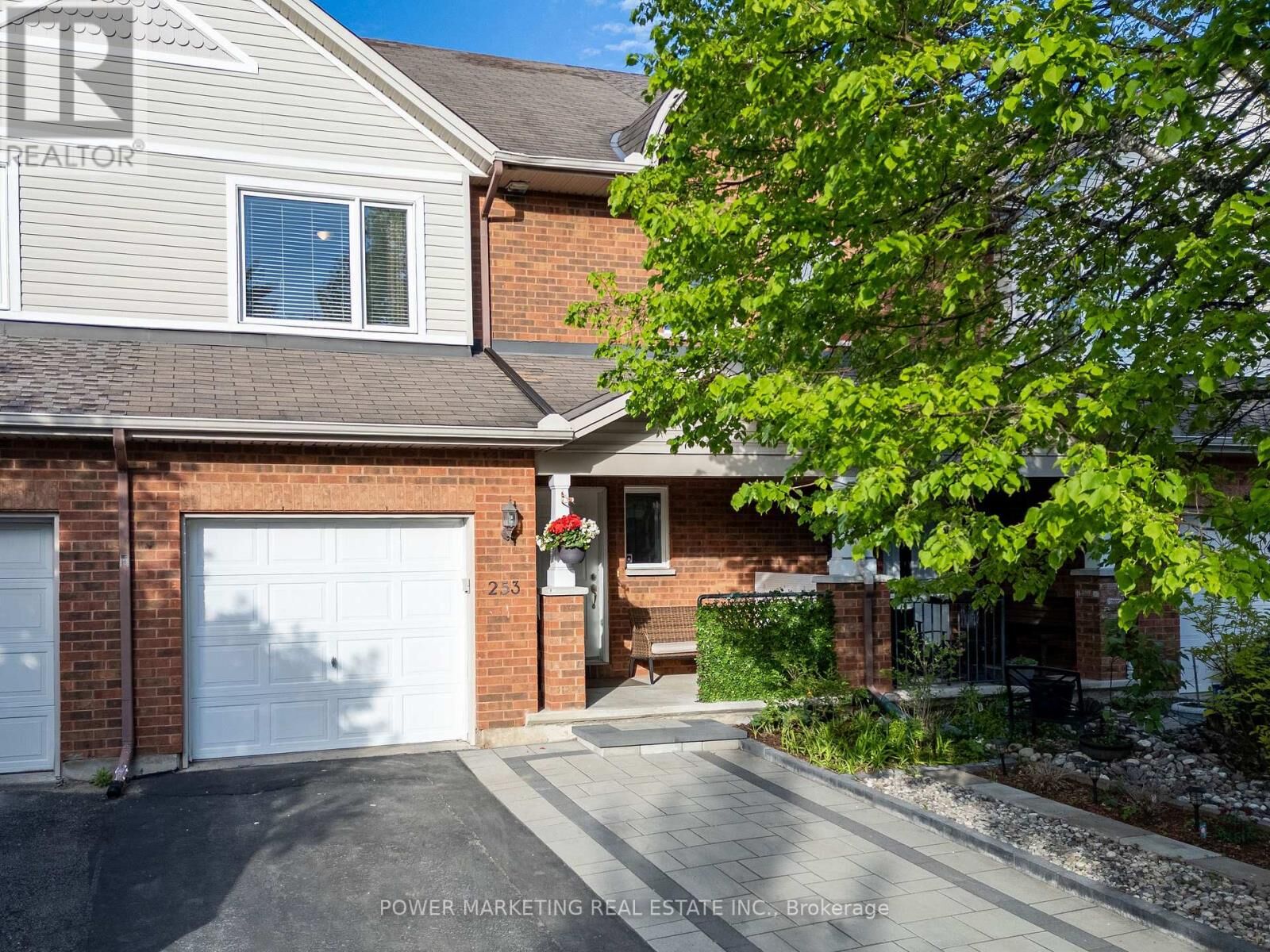 Property Photo:  253 Parkin Circle  ON K1T 4H7 